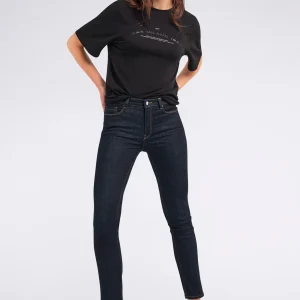 BRITTY UP Z CROP SPL 01RO