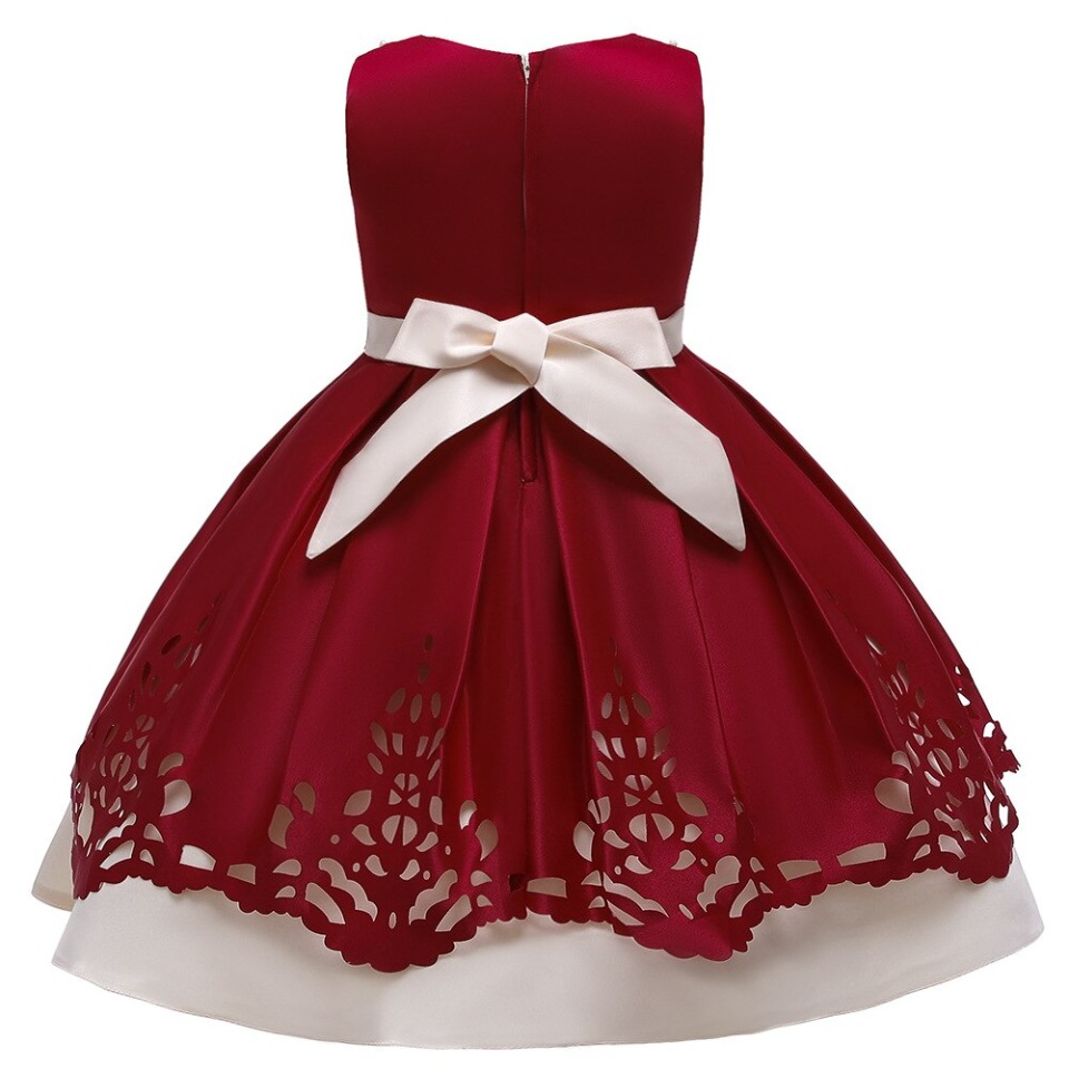 Robe Princesse en Satin Bordeaux – Image 3