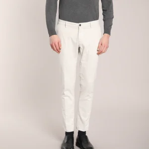 Milano pantalon chino homme en gabardine stretch extra slim fit ①