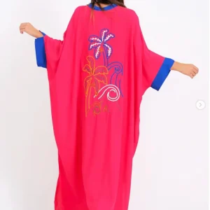 Robe Oversize Évasée Fuchsia et Bleu à Broderie Florale