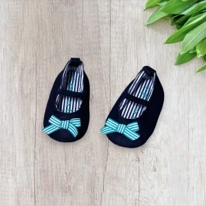 Chaussures bébé fille Grain de Blé – Très bon état – Noires avec nœuds rayés – Pointure 17-18