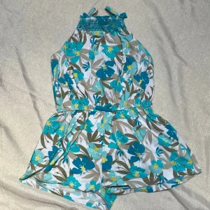 Combishort Fleurie à Bretelles Fille - 6 ans