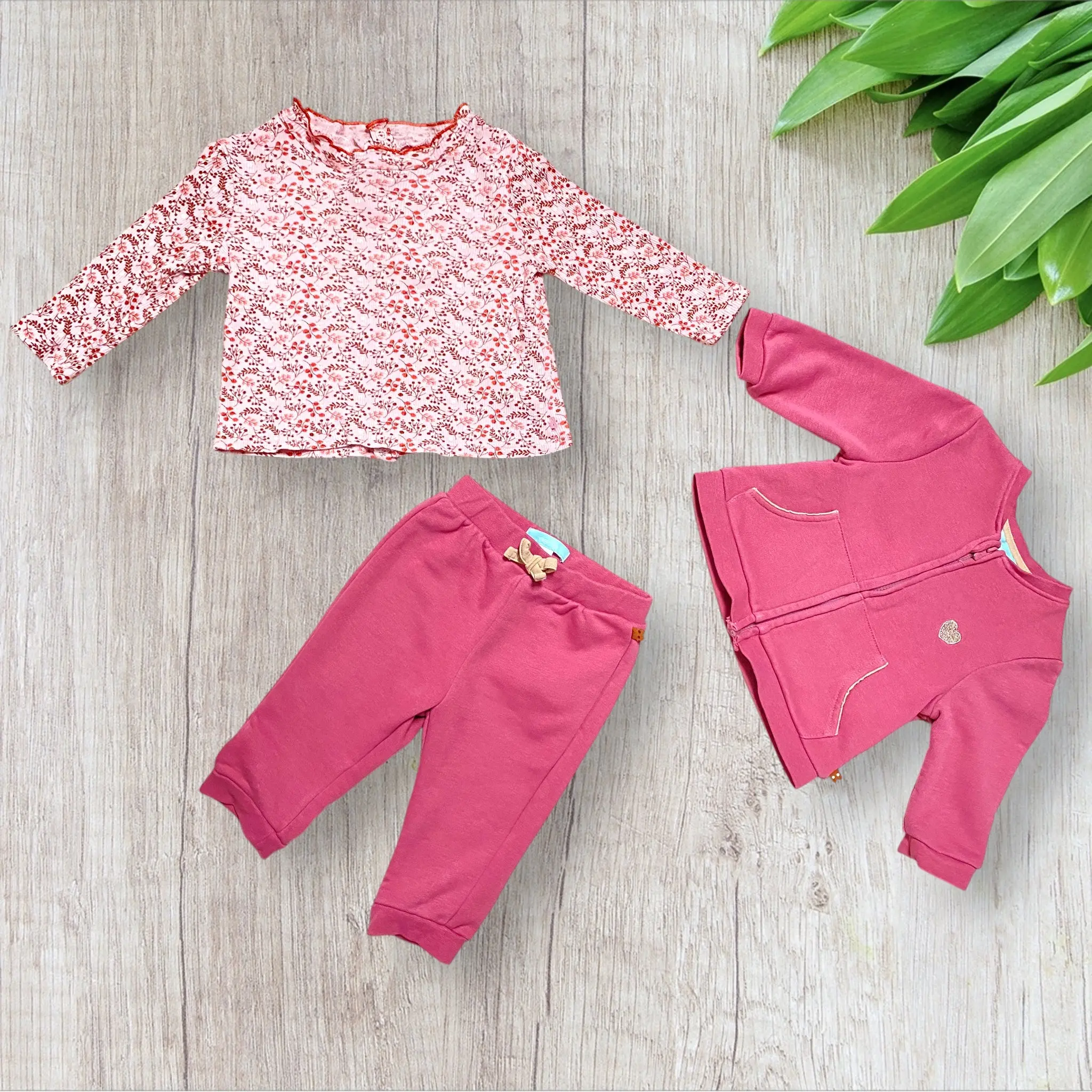 Ensemble bébé fille Obaïbi 9 mois – 3 pièces vieux rose