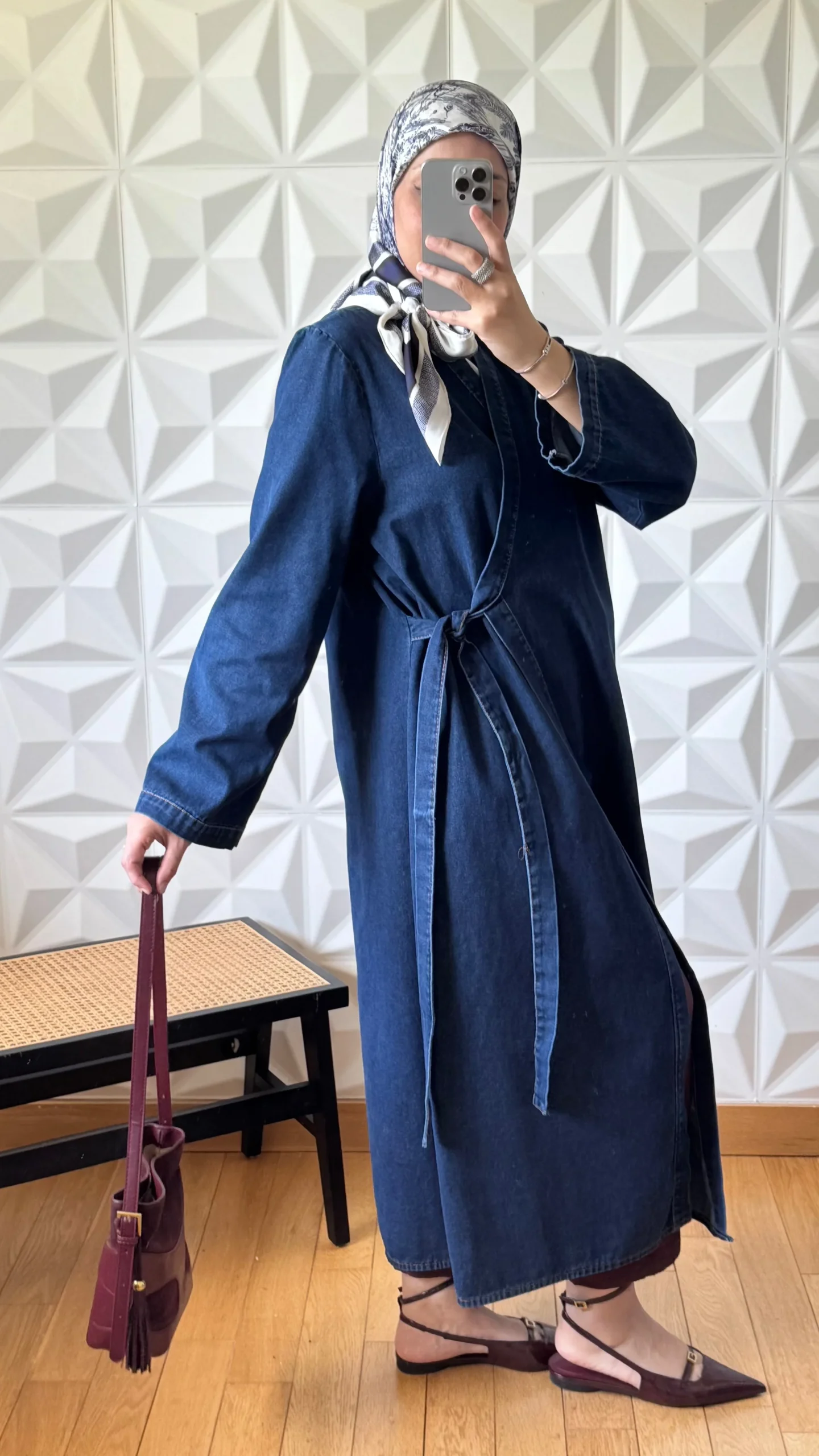 Veste longue en jean croisée et nouée sur le devant - Denim foncé – Image 4