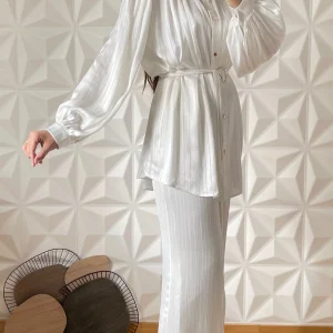 Ensemble Pantalon large et chemise avec ceinture cœur - Blanc