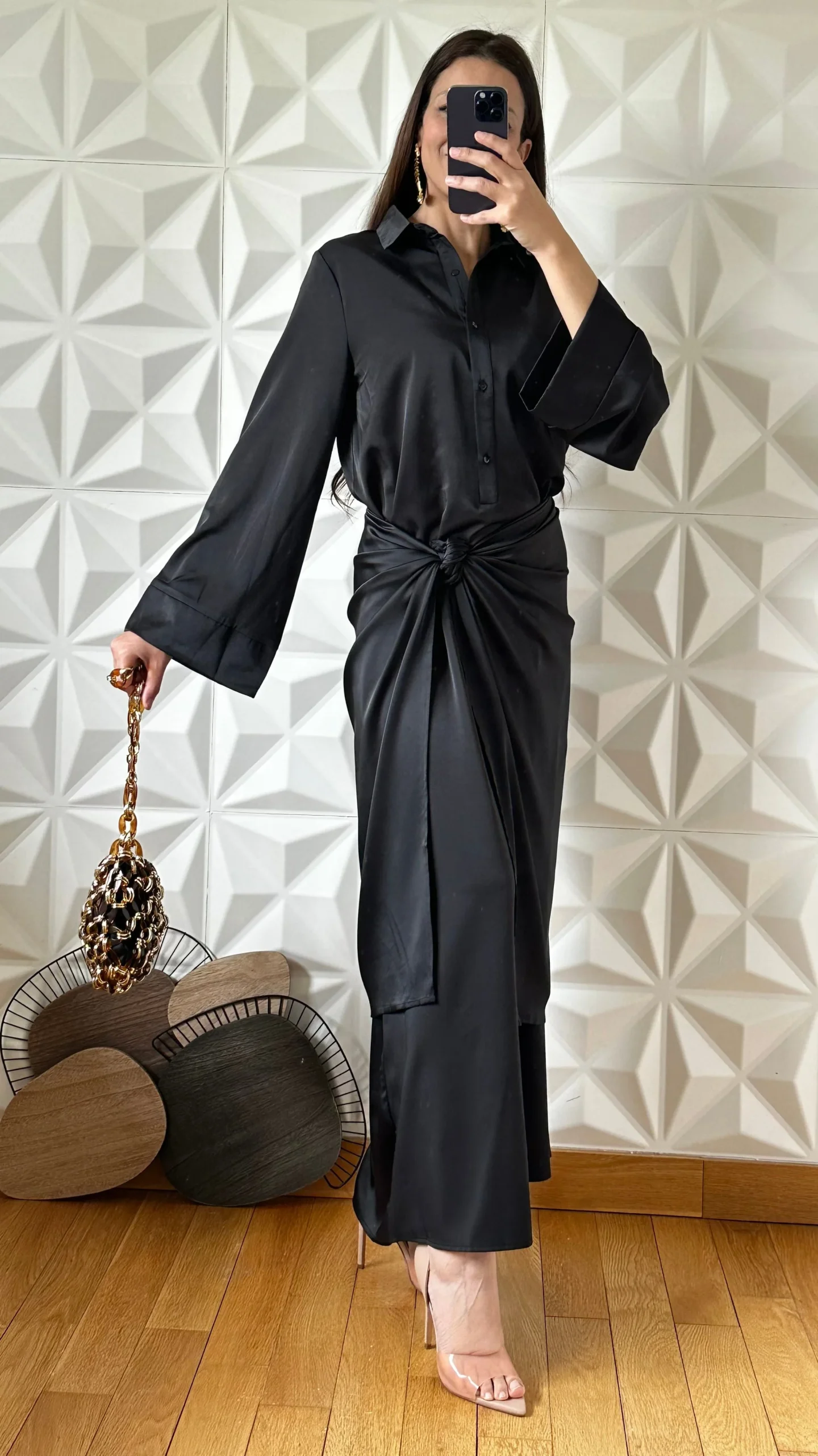 Robe boutonnée à manches longues et Jupe porte feuille - Noir – Image 2