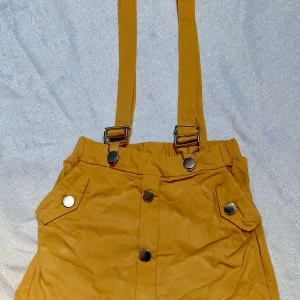 Jupe Short Jaune avec Bretelles Détachables - Fille 6 ans, Shein