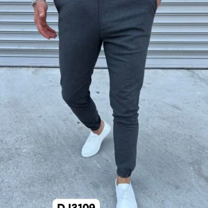 Pantalon chino gris foncé confortable homme fashion