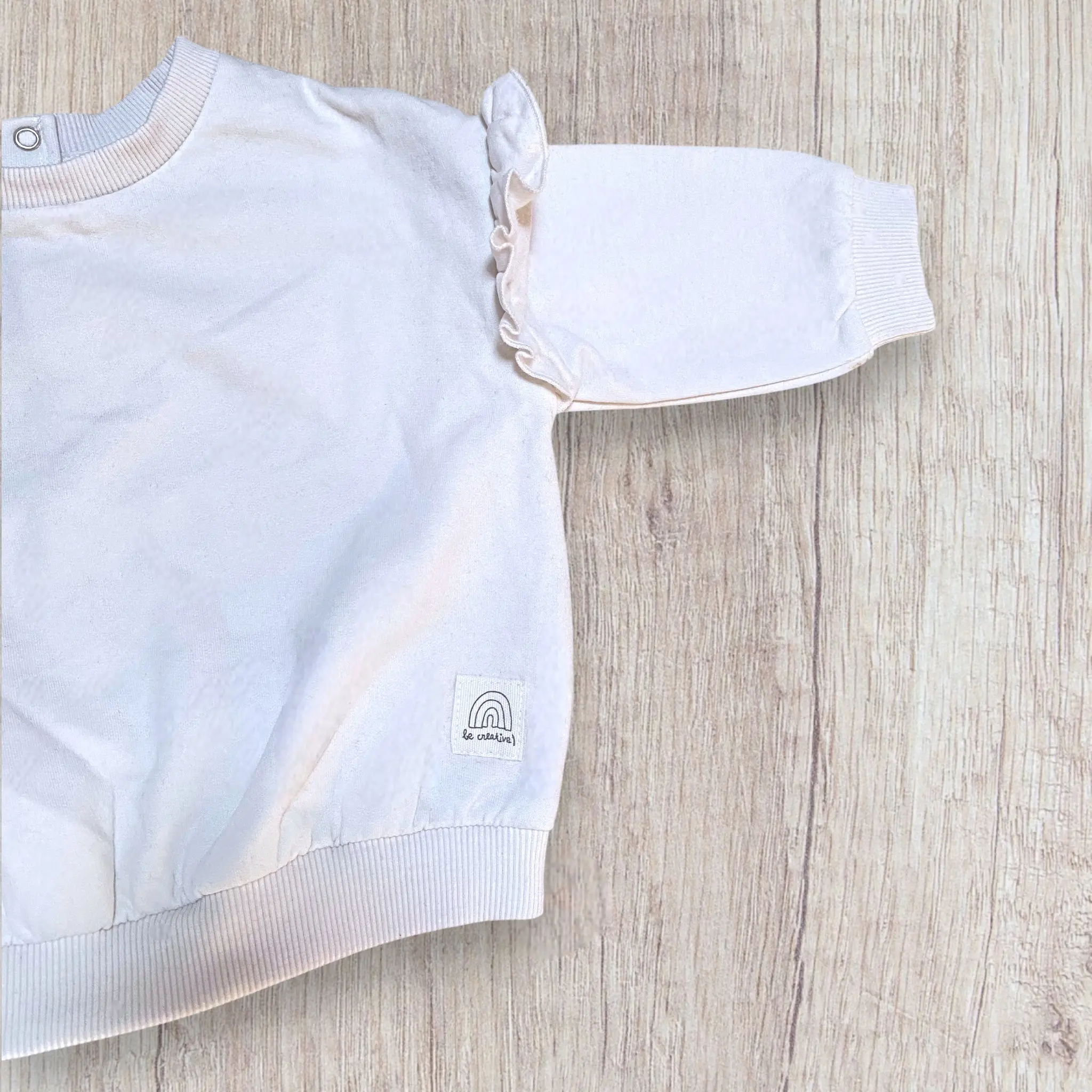 Pull bébé fille blanc 12 mois Tex – Volants aux épaules, manches longues, col rond – Image 3