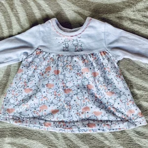 Robe Bébé Fille Blanche avec Broderies de Girafes - Col Claudine - 1 Mois