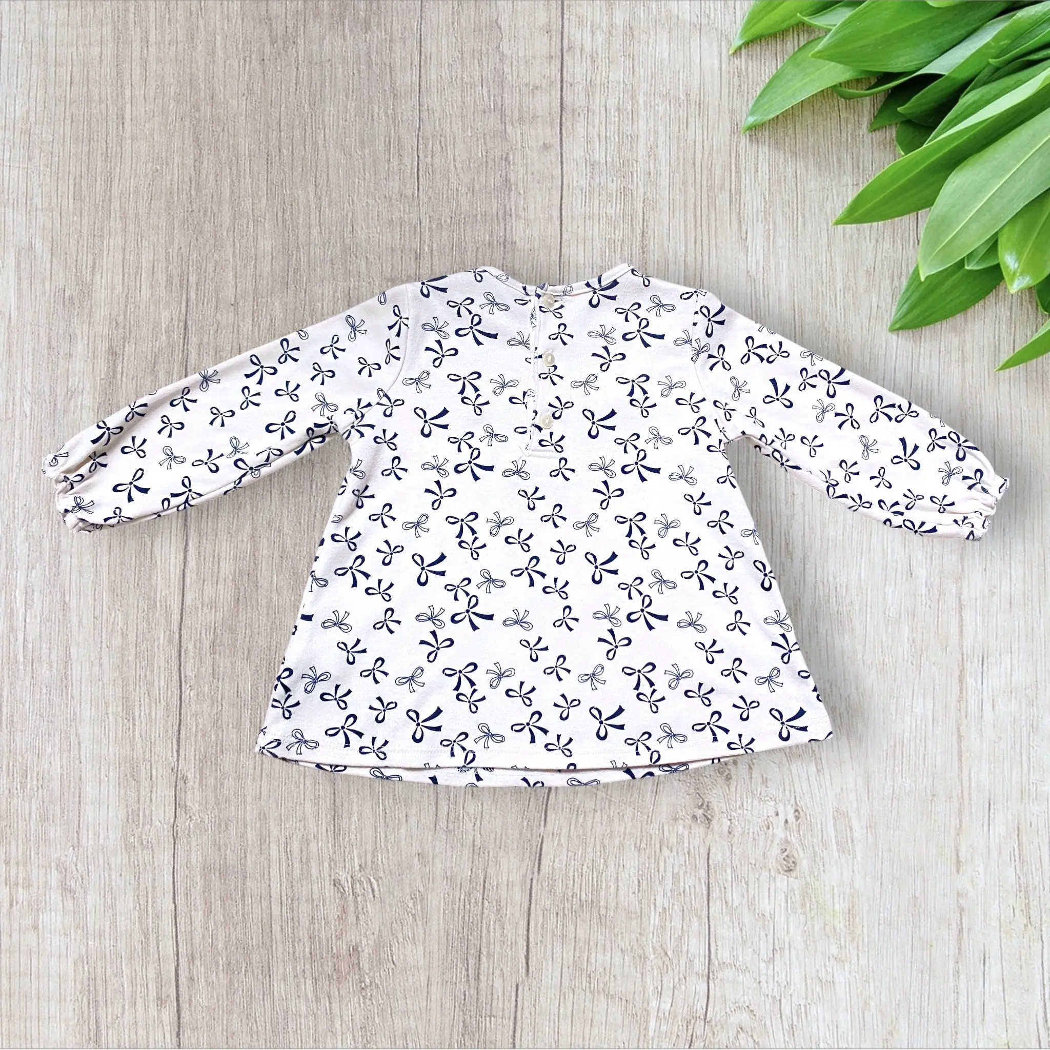 Robe bébé fille 12 mois – Nœuds bleu marine – Très bon état – Image 4