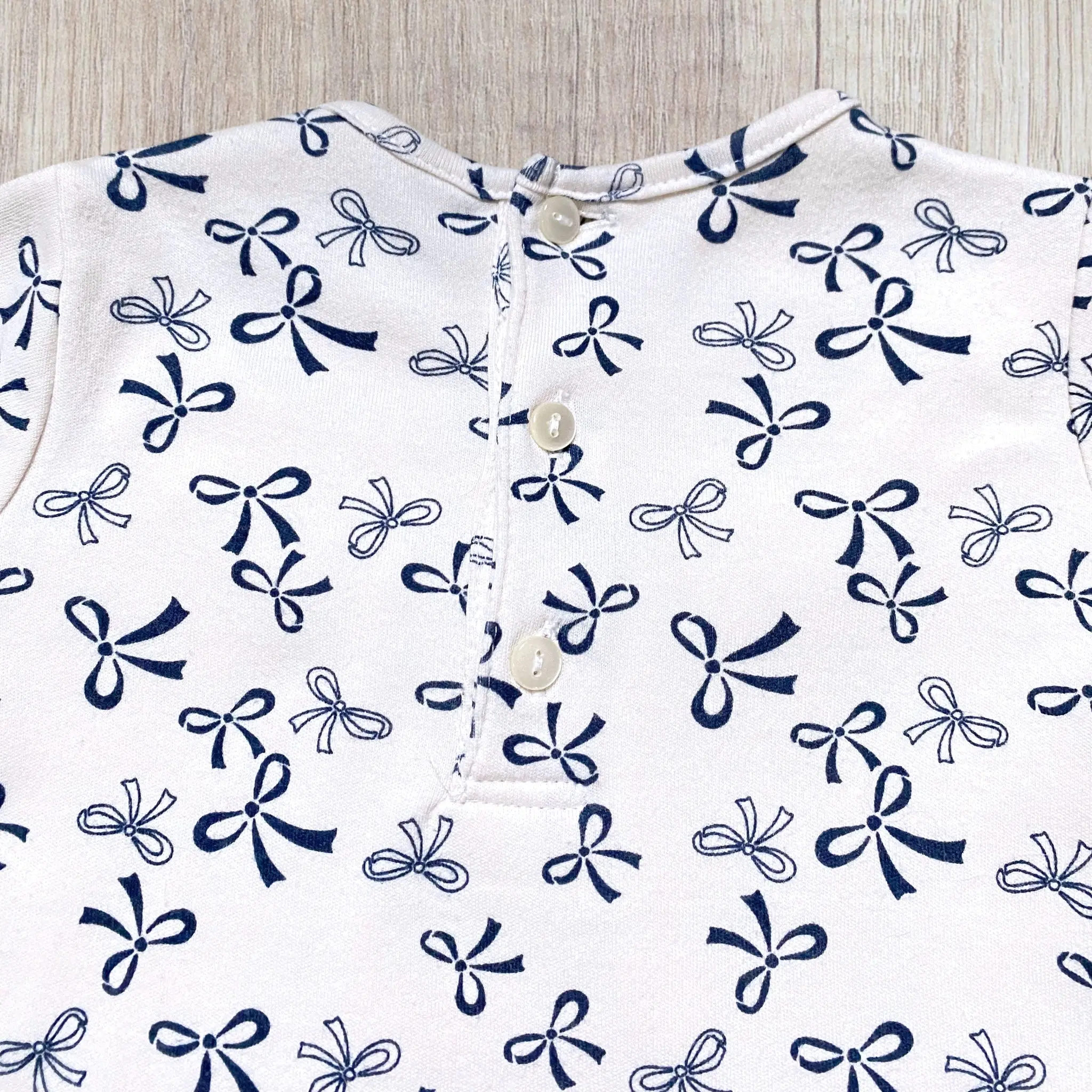 Robe bébé fille 12 mois – Nœuds bleu marine – Très bon état – Image 5