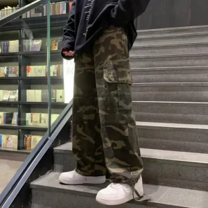 Baggy cargo camo