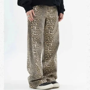 Baggy leopard