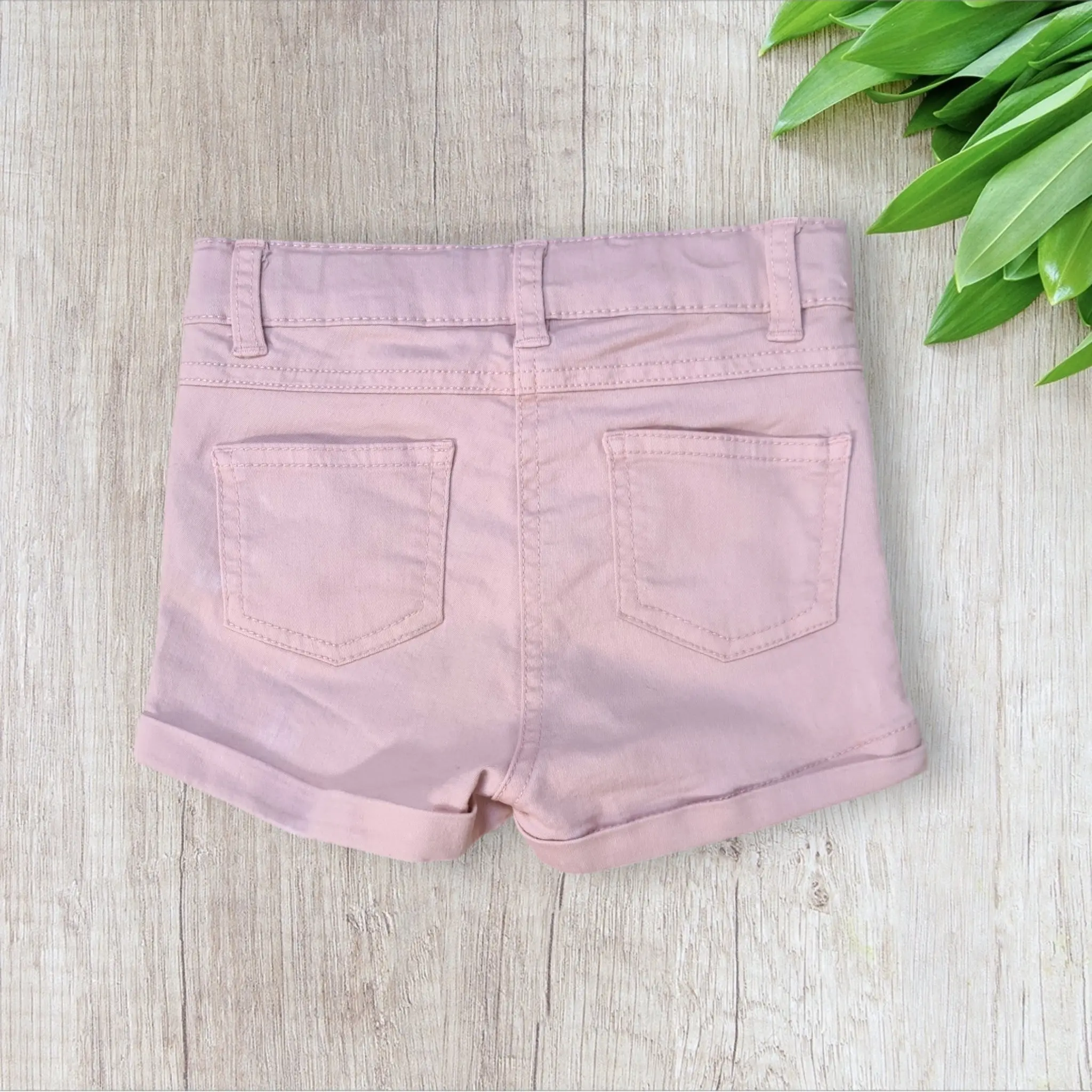 Short fille en jean coloré–5 ans | Rose clair ou rose-rouge | Districenter – Image 3