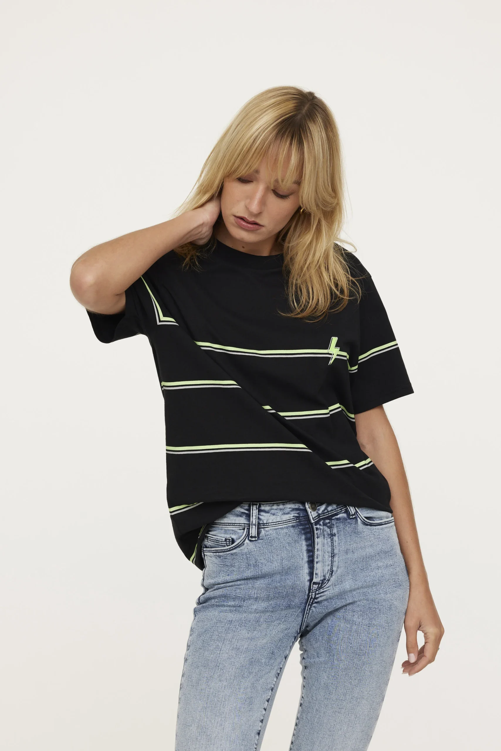 T-shirt AMARO Black – Image 2