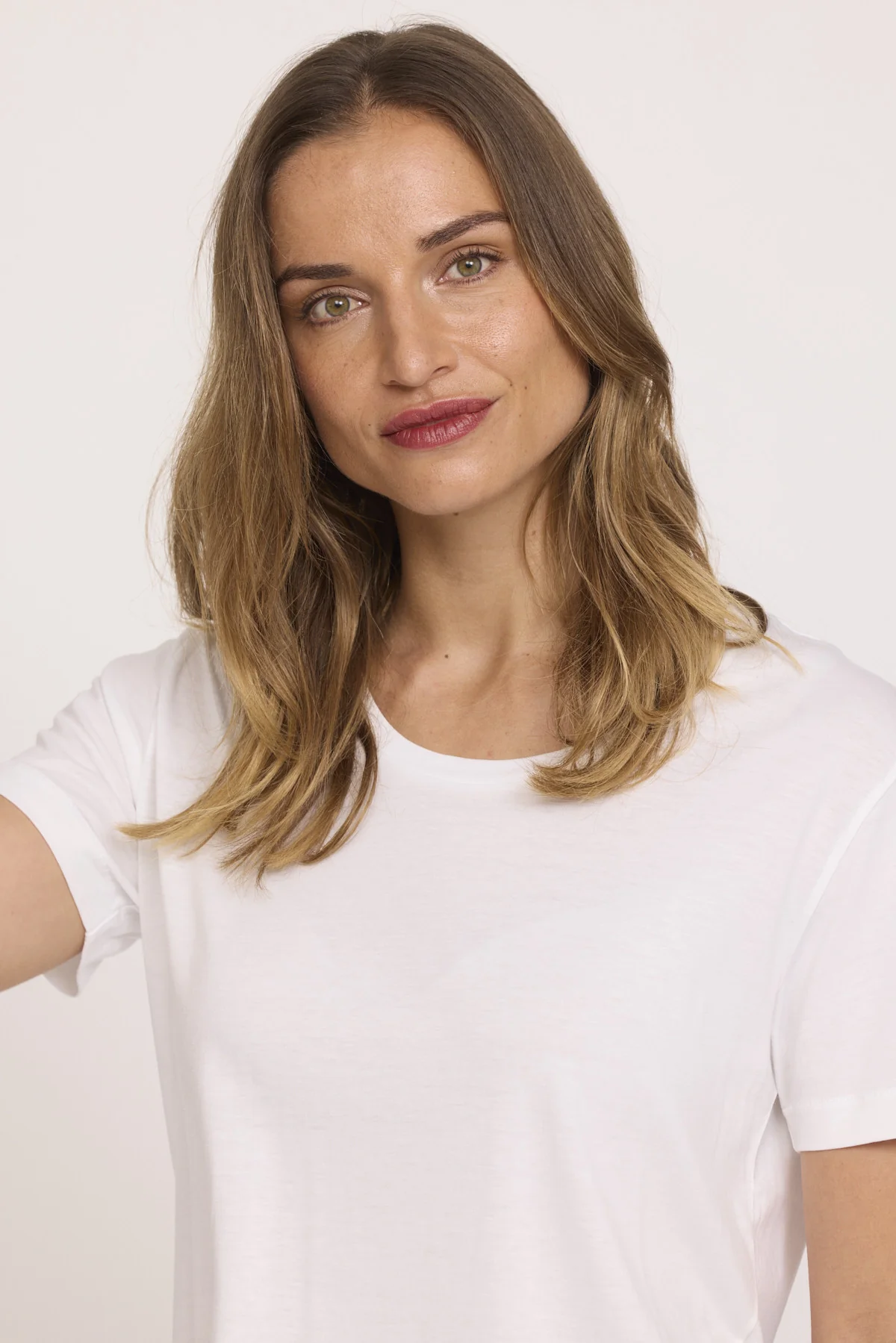 T-shirt APEKA Blanc – Image 4