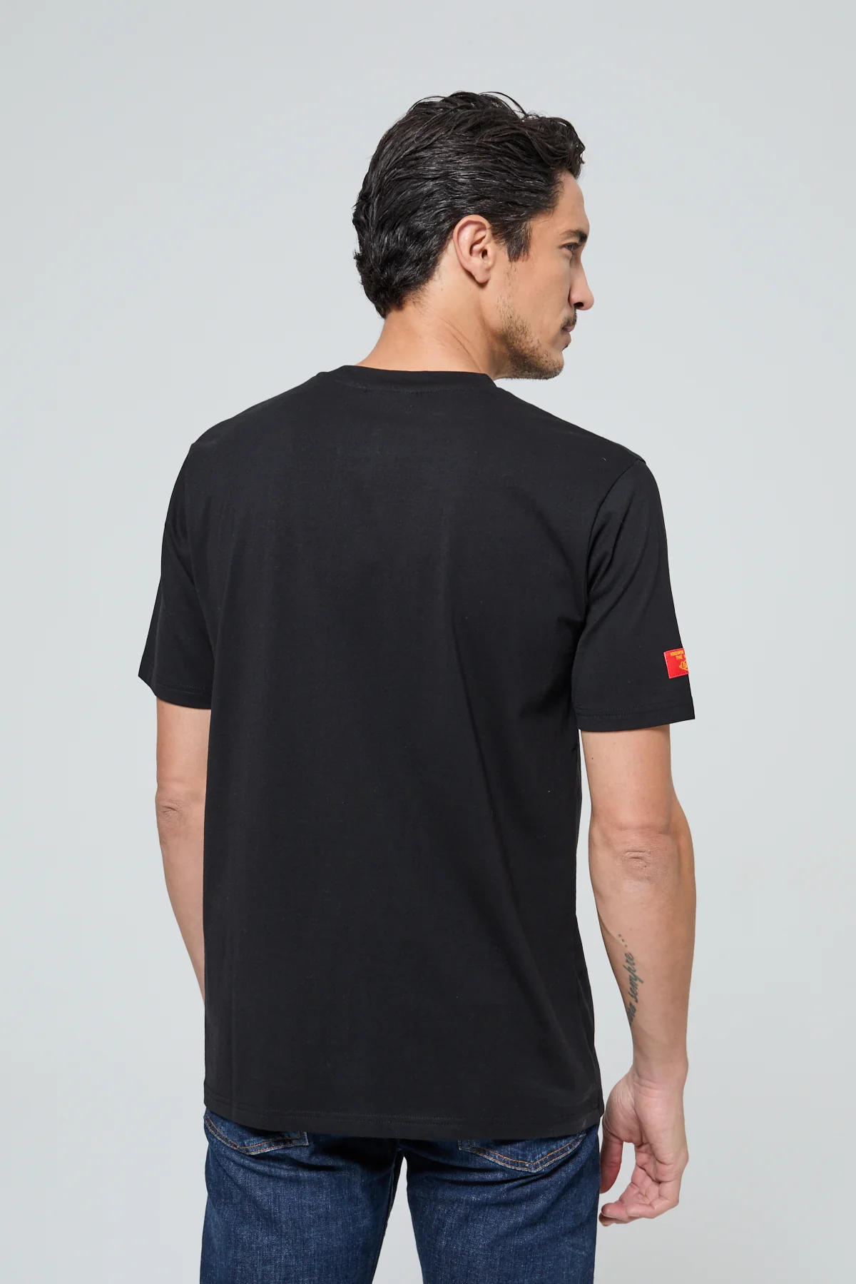 T-shirt Apropo Black – Image 5