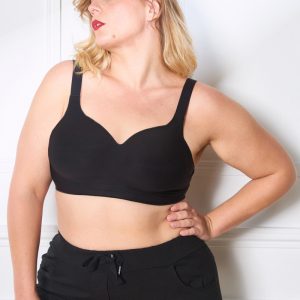 Brassière à agrafes