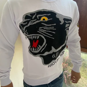 Sweat blanc léopard noir fashion homme stylé