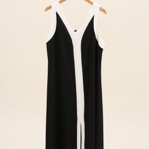 Robe côtelée noire et blanche