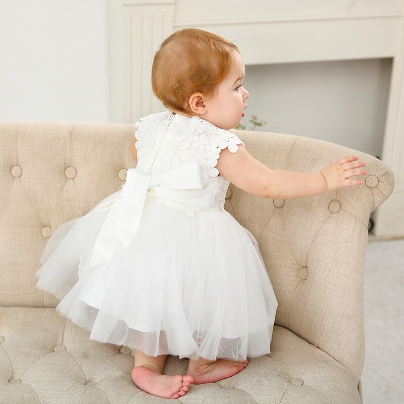 Robe De Baptême Blanche Pour Bébé – Image 4