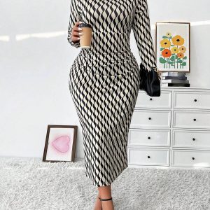 SHEIN GRANDE TAILLE (44/46/48/50/52/54) Robe longue moulante imprimé ondulé Shein – Col montant, manches longues, grande taille