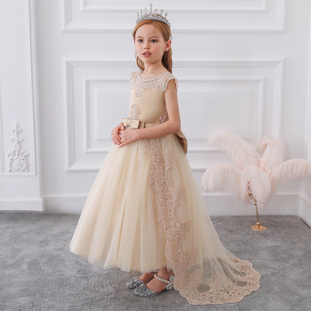 Robe Princesse Style Victorien Avec Traîne – Image 2