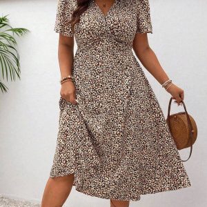 SHEIN GRANDE TAILLE (52/54) – Robe d&rsquo;été bohème imprimée à col V et fronçage avant