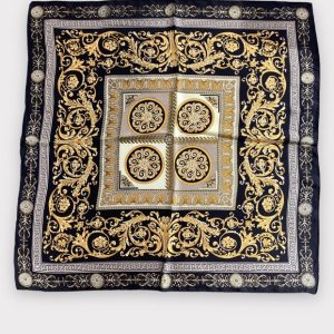 Carré de soie moulures dorées